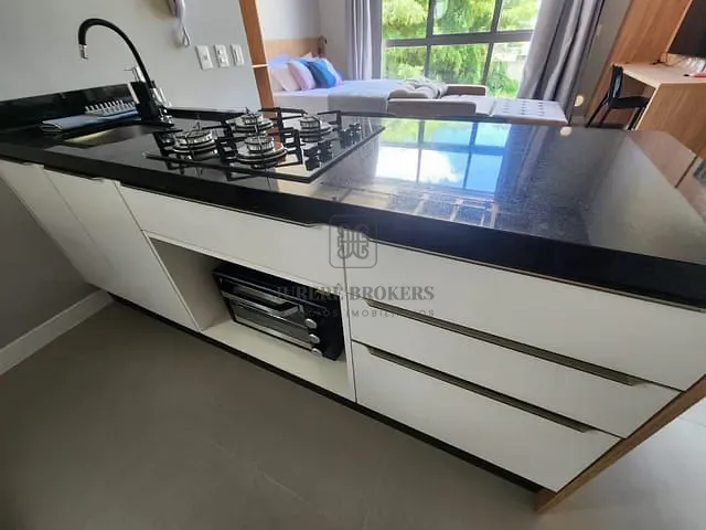 Studio 1 quarto e 1 banheiro, à venda, no bairro Canasvieiras em Florianópolis