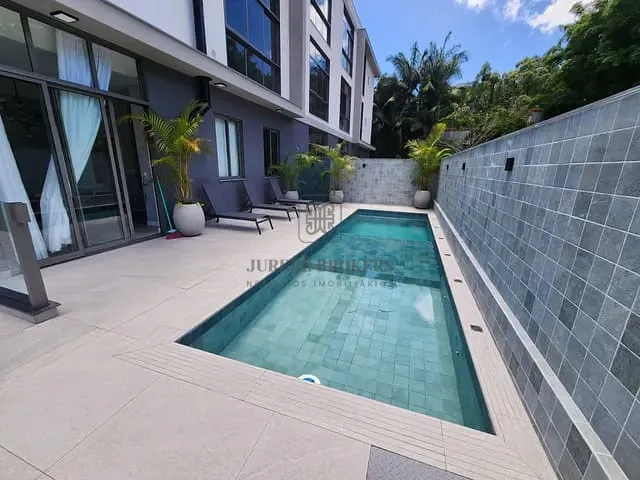 Studio 1 quarto e 1 banheiro, à venda, no bairro Canasvieiras em Florianópolis