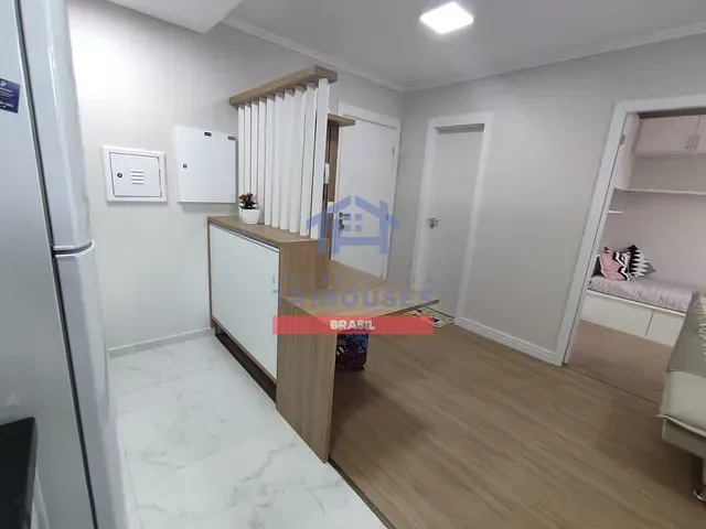 Studio 1 quarto e 1 banheiro, à venda, no bairro Parolin em Curitiba