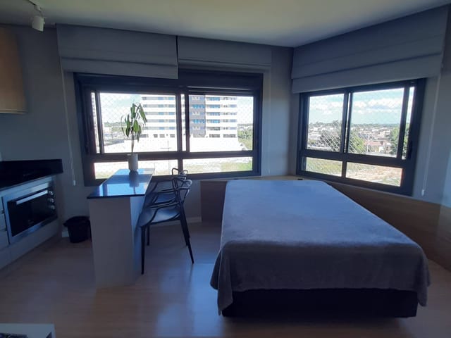 Studio 1 quarto e 1 banheiro, à venda, no bairro São Gonçalo em Pelotas