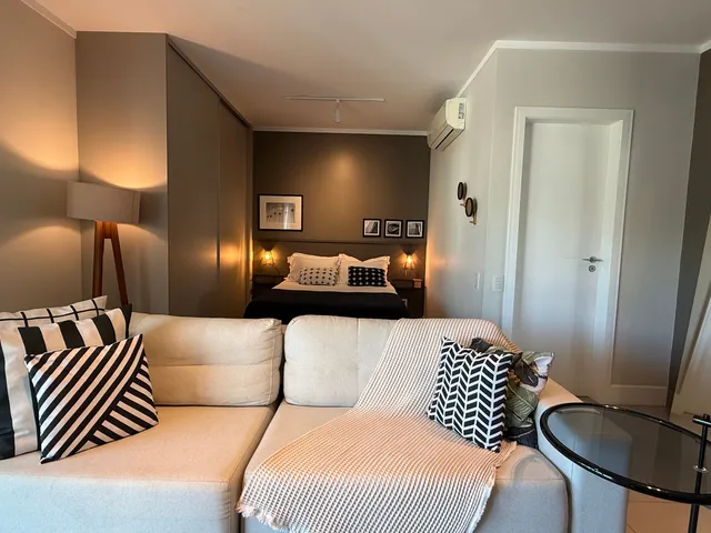 Studio com 80m² 1 quarto e 1 banheiro, à venda, no bairro Centro em Florianópolis