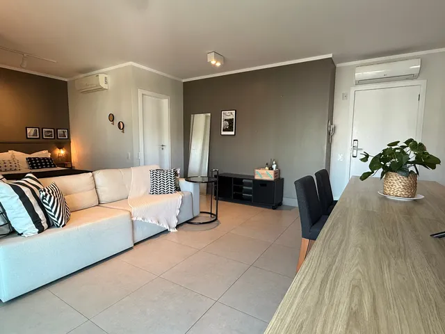 Studio com 80m² 1 quarto e 1 banheiro, à venda, no bairro Centro em Florianópolis