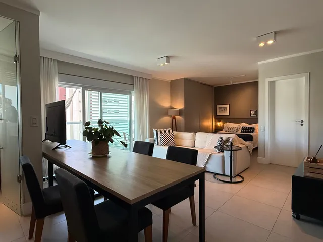 Studio com 80m² 1 quarto e 1 banheiro, à venda, no bairro Centro em Florianópolis