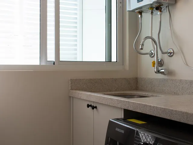 Studio 1 quarto e 1 banheiro, para alugar, no bairro Centro em Florianópolis