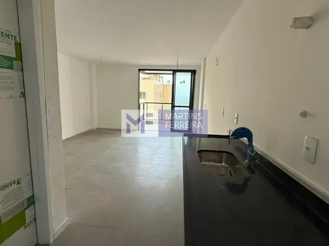 Studio 1 quarto e 1 banheiro, à venda, no bairro Recreio dos Bandeirantes em Rio de Janeiro