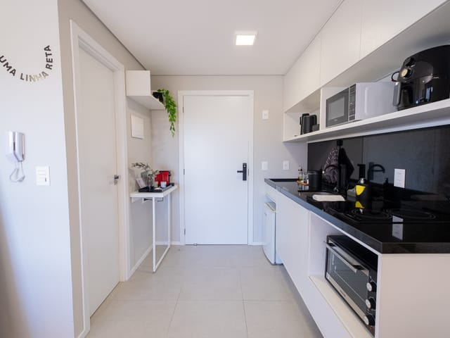 Studio 1 quarto e 1 banheiro, para alugar, no bairro Areal em Pelotas