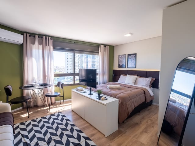 Studio 1 quarto e 1 banheiro, para alugar, no bairro Areal em Pelotas