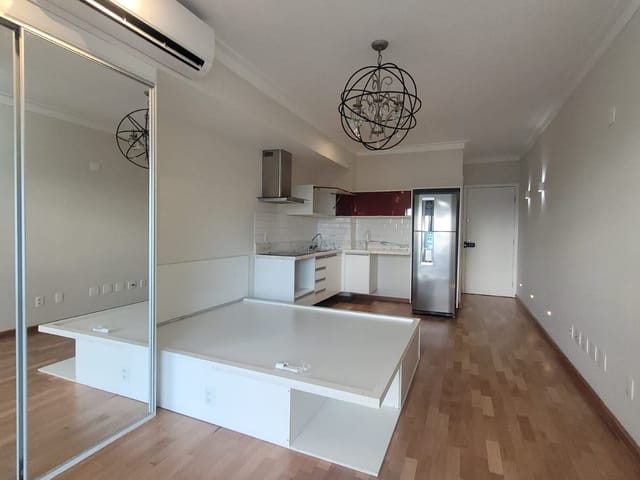 Foto do Studio - LINDO STUDIO SEMIMOBILIADO COM 1 VAGA DE GARAGEM PARA ALUGAR EM CONDOMÍNIO CLUBE A 900 METROS DA ESTAÇÃO DO METRÔ NO TATUAPÉ!!! | Unique Imóveis