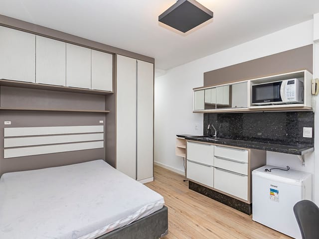 Studio 1 quarto e 1 banheiro, à venda, no bairro Rebouças em Curitiba