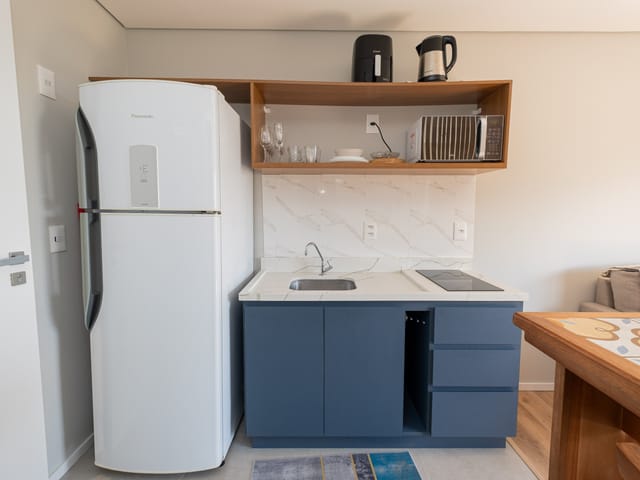 Studio 1 quarto e 1 banheiro, para alugar, no bairro Areal em Pelotas