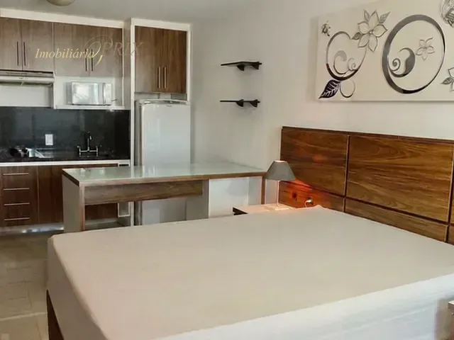 Studio 1 quarto e 1 banheiro, para alugar, no bairro Centro em Curitiba