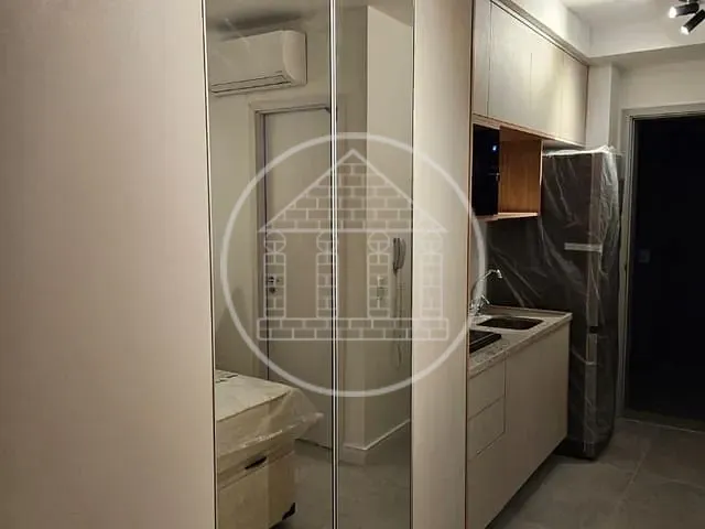 Studio com 25m² 1 quarto e 1 banheiro, para alugar, no bairro Pinheiros em São Paulo