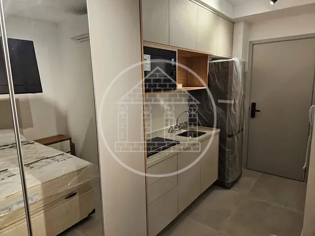 Studio com 25m² 1 quarto e 1 banheiro, para alugar, no bairro Pinheiros em São Paulo