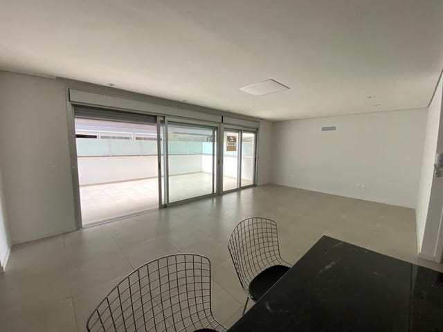 Studio 1 quarto e 1 banheiro, à venda, no bairro Centro em Pelotas