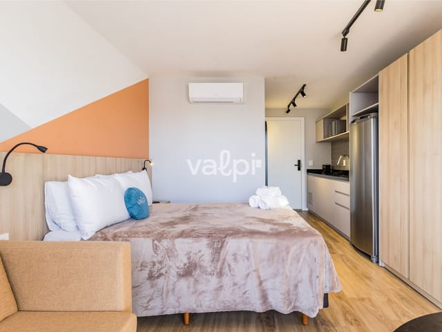 Studio com 36m² 1 quarto e 1 banheiro, à venda ou para alugar, no bairro Auxiliadora em Porto Alegre