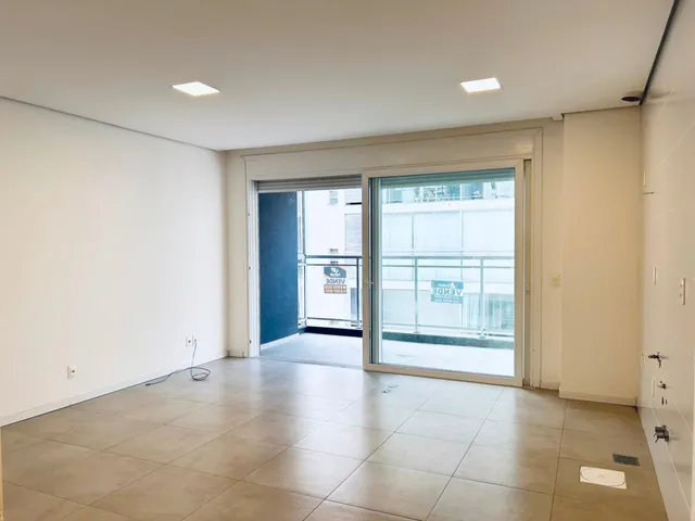 Studio com 56m² 1 quarto e 1 banheiro, à venda, no bairro Centro em Pelotas