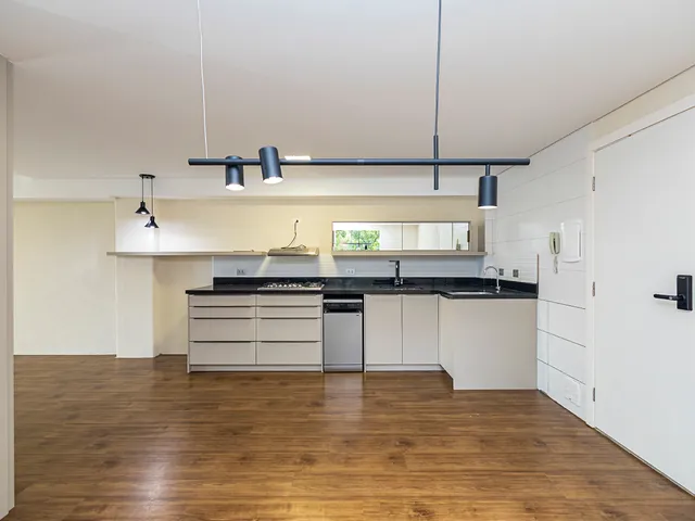 Studio com 94m² 1 quarto e 1 banheiro, à venda, no bairro Campo Comprido em Curitiba