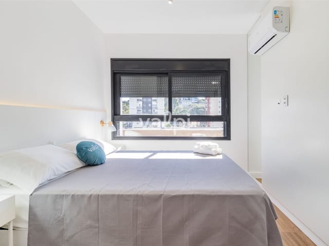 Apartamento com 72m² 2 quartos e 2 banheiros, para alugar, no bairro Rio Branco em Porto Alegre