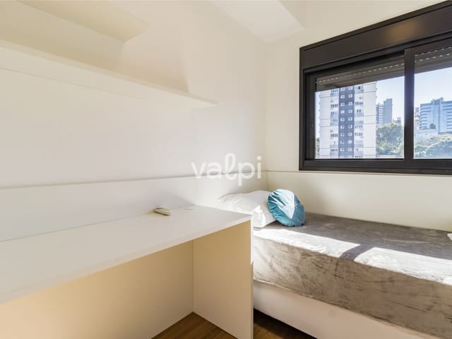 Apartamento com 72m² 2 quartos e 2 banheiros, para alugar, no bairro Rio Branco em Porto Alegre
