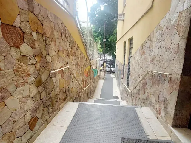 Apartamento com 40m² 1 quarto e 1 banheiro, à venda, no bairro Fatima em Rio de Janeiro
