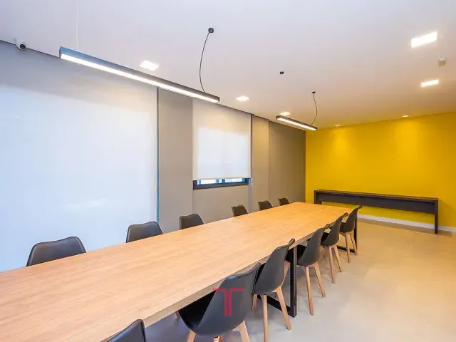 Studio com 45m² 1 quarto e 1 banheiro, à venda, no bairro Capão Raso em Curitiba