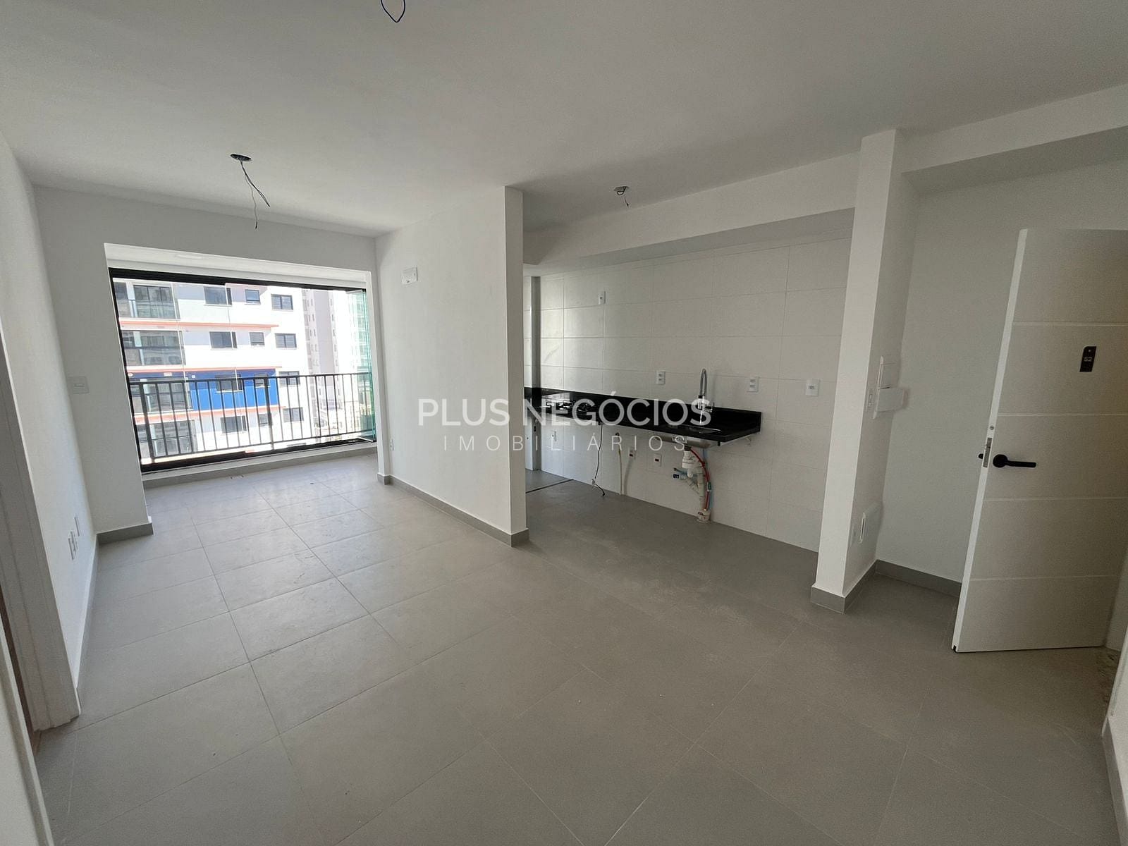 Apartamento à venda com 1 quarto, 44m² - Foto 11