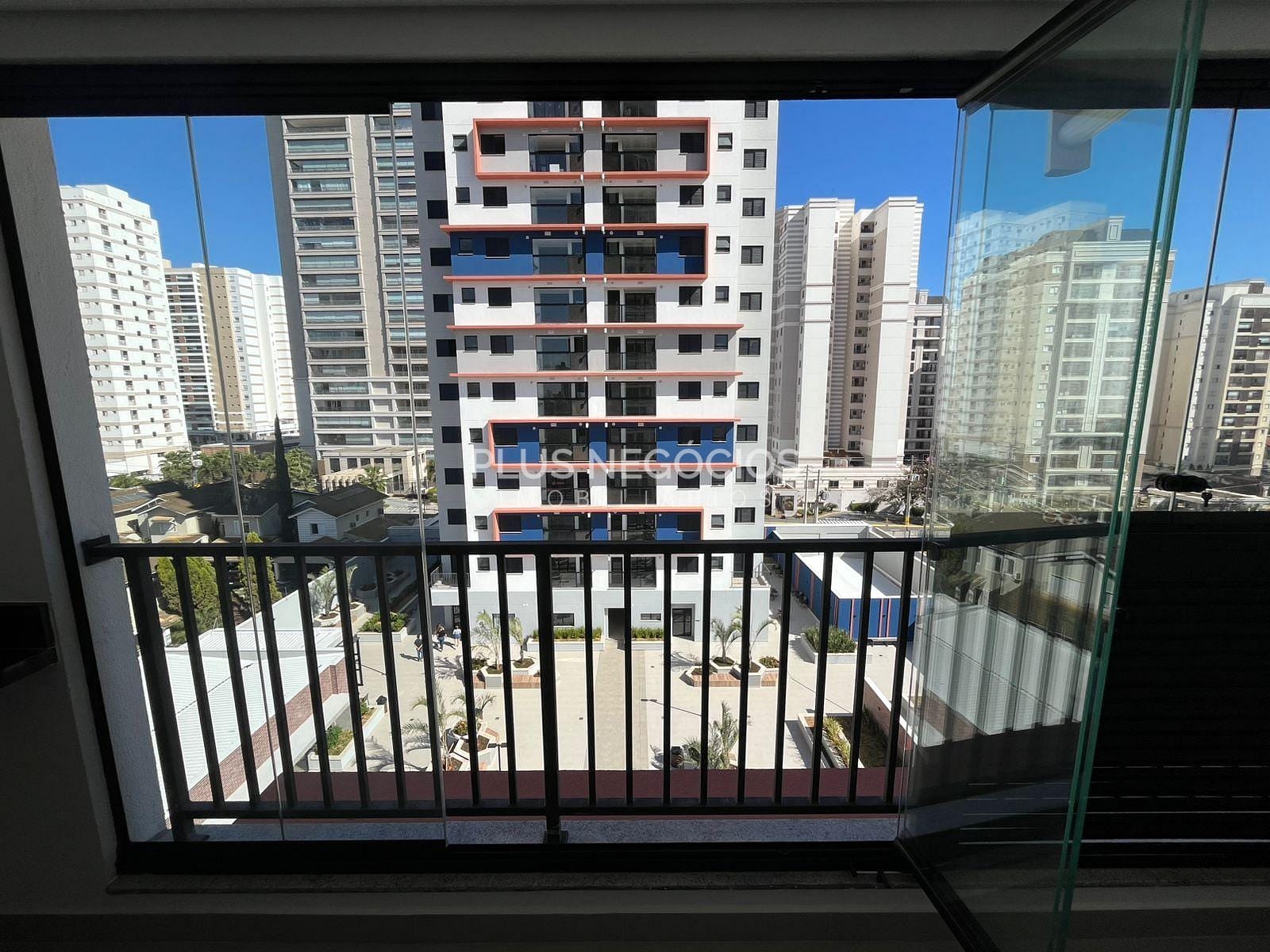 Apartamento à venda com 1 quarto, 44m² - Foto 1