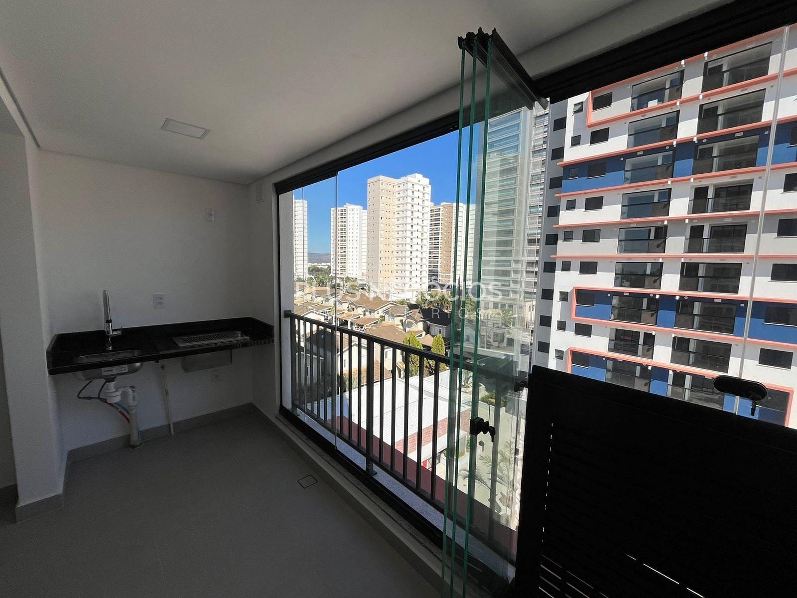Apartamento à venda com 1 quarto, 44m² - Foto 2