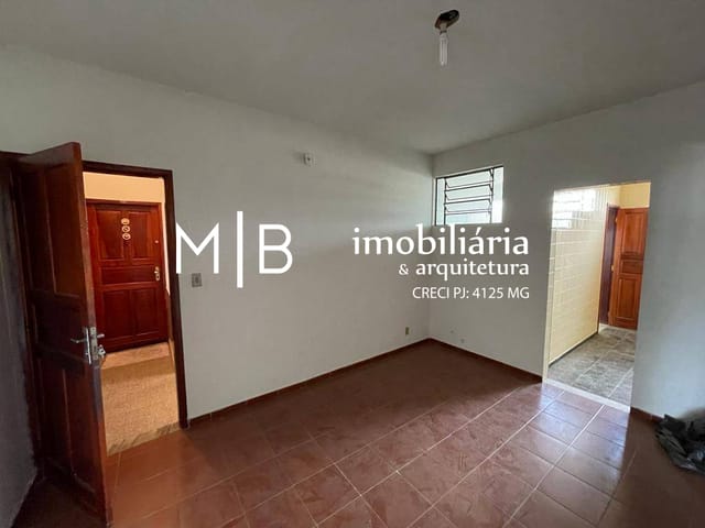 Studio 3 quartos e 2 banheiros, à venda, no bairro POPULAR em CATAGUASES