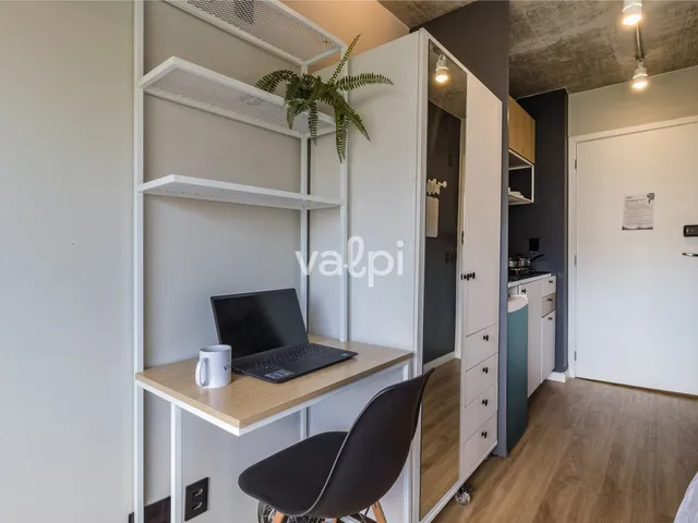 Studio com 29m² 1 quarto e 1 banheiro, à venda ou para alugar, no bairro Santa Cecília em Porto Alegre