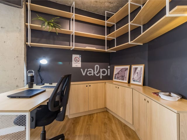 Studio com 38m² 1 quarto e 1 banheiro, à venda ou para alugar, no bairro Santa Cecília em Porto Alegre