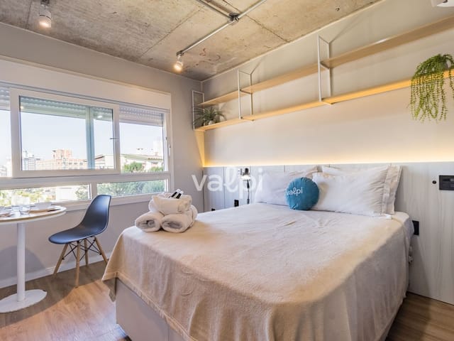 Studio com 29m² 1 quarto e 1 banheiro, à venda ou para alugar, no bairro Santa Cecília em Porto Alegre