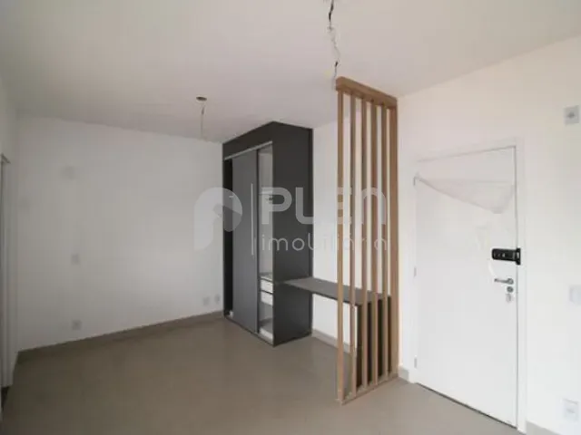 Studio 1 quarto e 1 banheiro, para alugar, no bairro Vila Mariza Mazzei em São Paulo