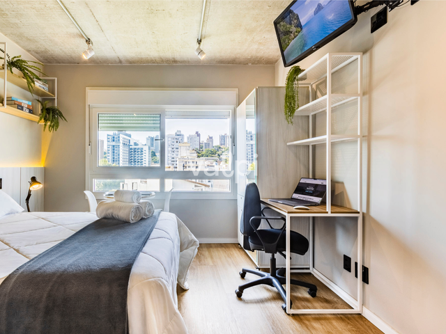 Studio com 29m² 1 quarto e 1 banheiro, à venda ou para alugar, no bairro Santa Cecília em Porto Alegre