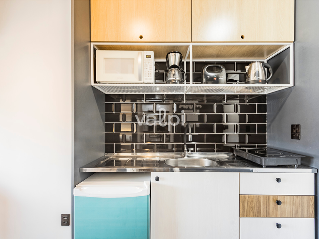 Studio com 29m² 1 quarto e 1 banheiro, à venda ou para alugar, no bairro Santa Cecília em Porto Alegre