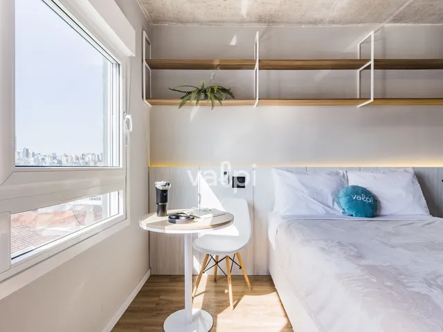 Studio com 29m² 1 quarto e 1 banheiro, à venda ou para alugar, no bairro Santa Cecília em Porto Alegre