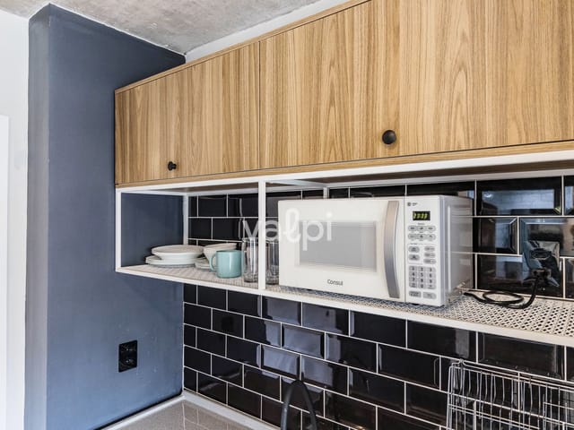 Studio com 29m² 1 quarto e 1 banheiro, à venda ou para alugar, no bairro Santa Cecília em Porto Alegre