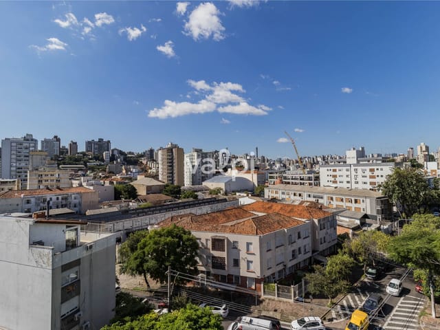Studio com 29m² 1 quarto e 1 banheiro, à venda ou para alugar, no bairro Santa Cecília em Porto Alegre
