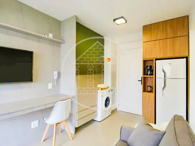 Studio 1 quarto e 1 banheiro, para alugar, no bairro Moema em São Paulo