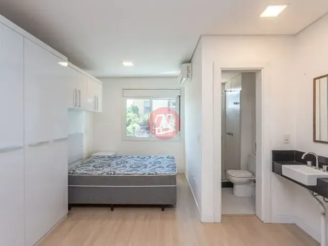 Studio 1 quarto e 1 banheiro, para alugar, no bairro Centro Histórico em Porto Alegre