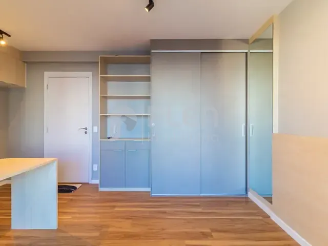 Studio 1 quarto e 1 banheiro, para alugar, no bairro Moema em São Paulo
