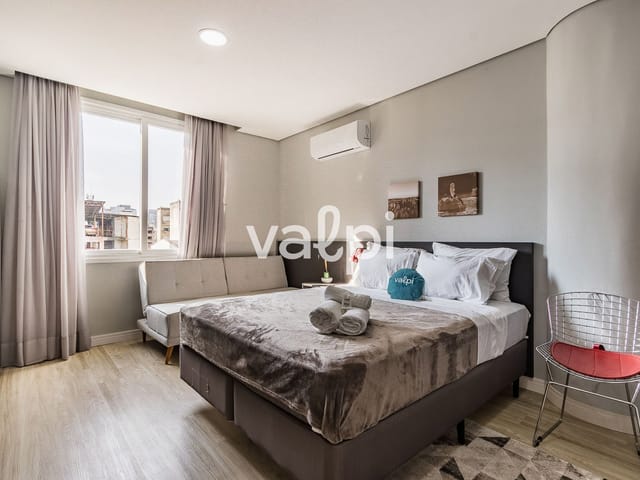 Studio com 40m² 1 quarto e 1 banheiro, para alugar, no bairro Centro Histórico em Porto Alegre