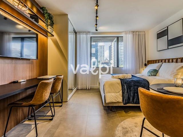 Studio com 43m² 1 quarto e 1 banheiro, para alugar, no bairro Três Figueiras em Porto Alegre