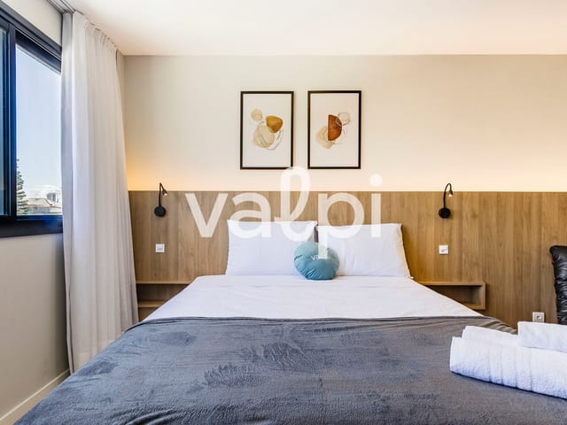 Studio com 42m² 1 quarto e 1 banheiro, para alugar, no bairro Cidade Baixa em Porto Alegre