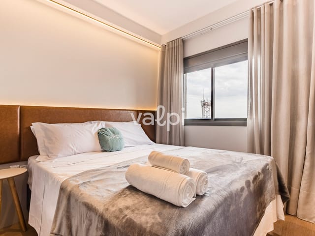 Studio 1 quarto e 1 banheiro, para alugar, no bairro Floresta em Porto Alegre