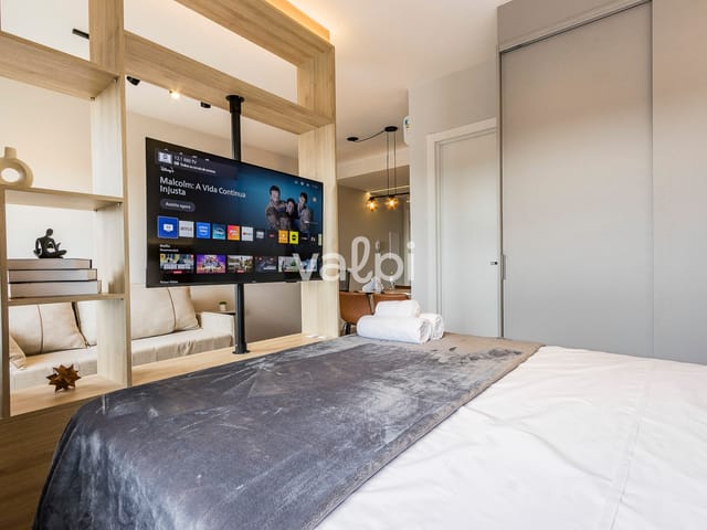 Studio 1 quarto e 1 banheiro, para alugar, no bairro Floresta em Porto Alegre