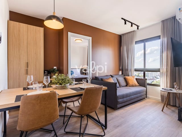 Studio 1 quarto e 1 banheiro, para alugar, no bairro Floresta em Porto Alegre