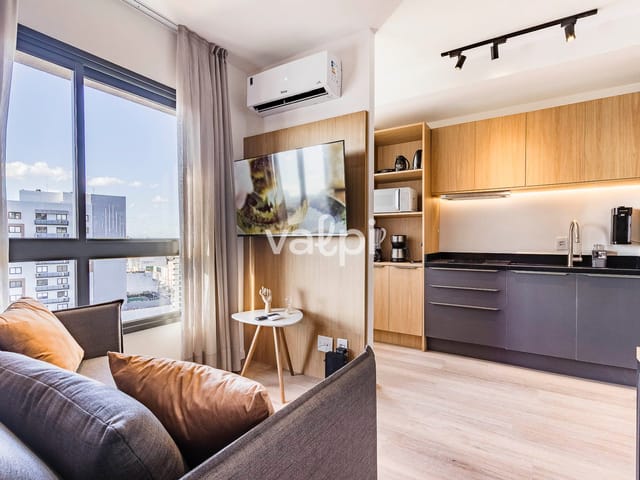 Studio 1 quarto e 1 banheiro, para alugar, no bairro Floresta em Porto Alegre