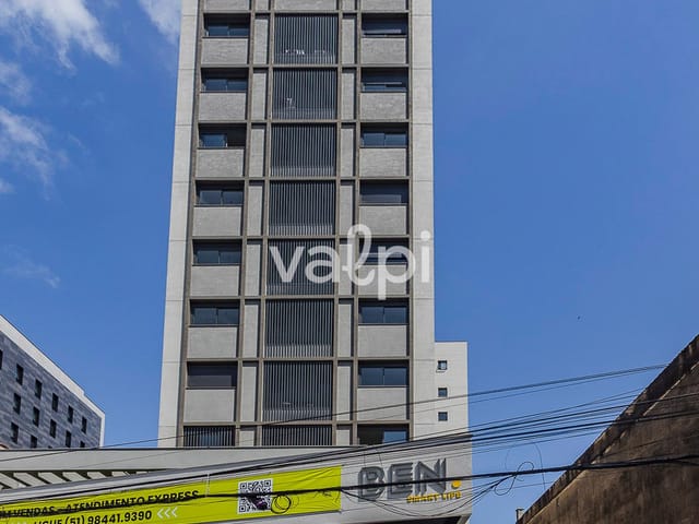 Studio 1 quarto e 1 banheiro, para alugar, no bairro Floresta em Porto Alegre