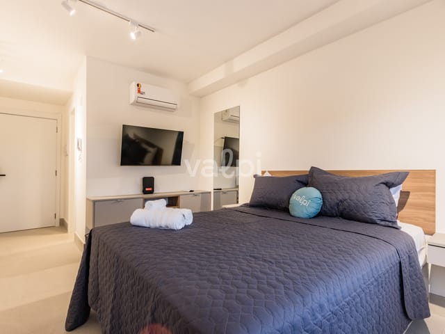 Studio 1 quarto e 1 banheiro, para alugar, no bairro Passo da Areia em Porto Alegre